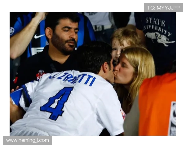 足球明星浪漫爱情瞬间高清图片集锦展现甜蜜与激情