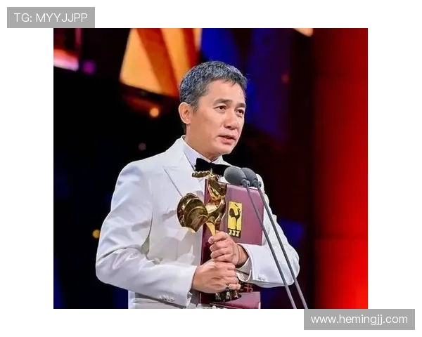 香港足球明星队梁朝伟带领球队勇闯赛场展现足球魅力与团队精神 香港足球明星队梁朝伟带领球队勇闯赛场展现足球魅力与团队精神